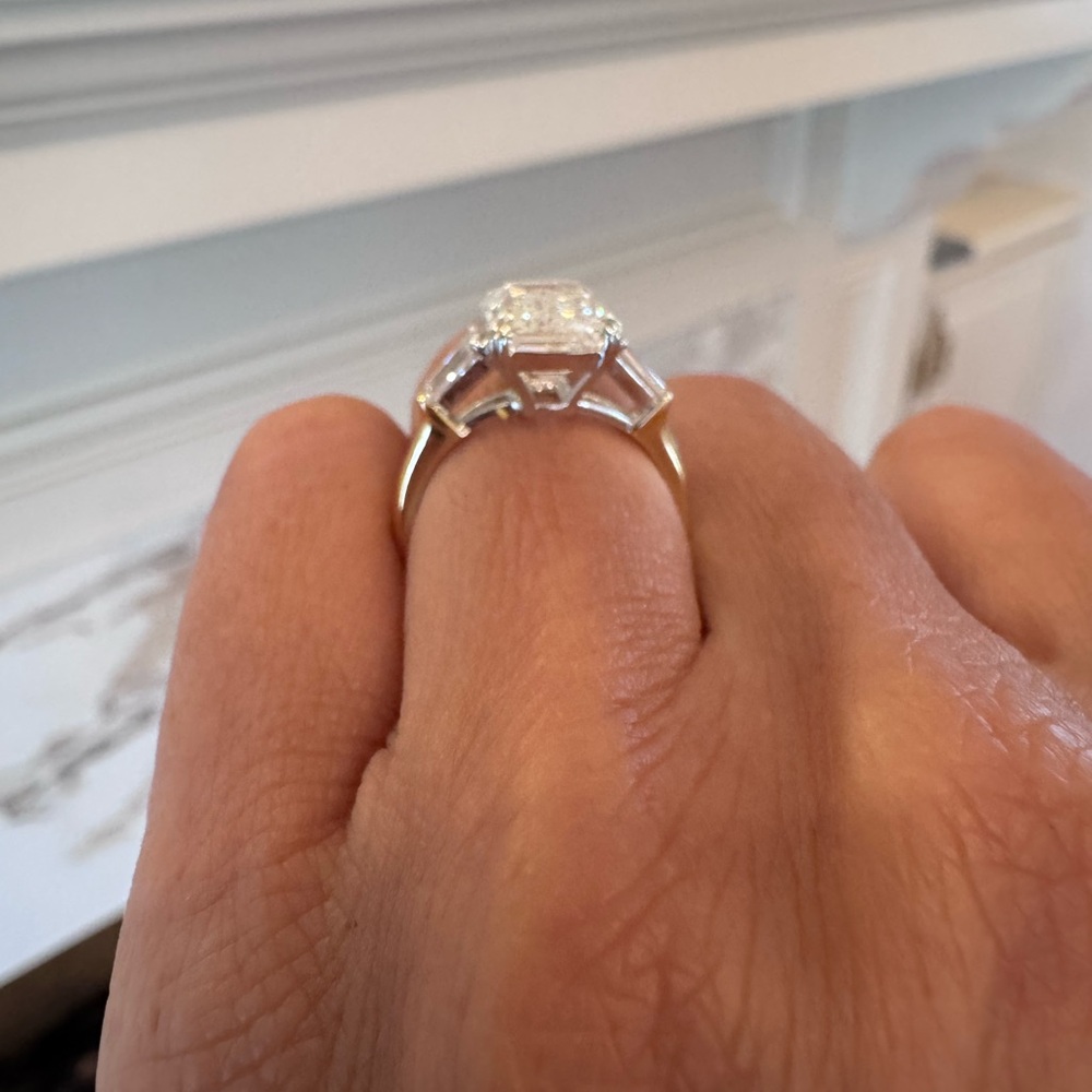 ✨3.19 carat Emerald cut Lab Diamond Ring✨ Two Toned 14k Women's Ring size 4.5 - Picture 8 of 16